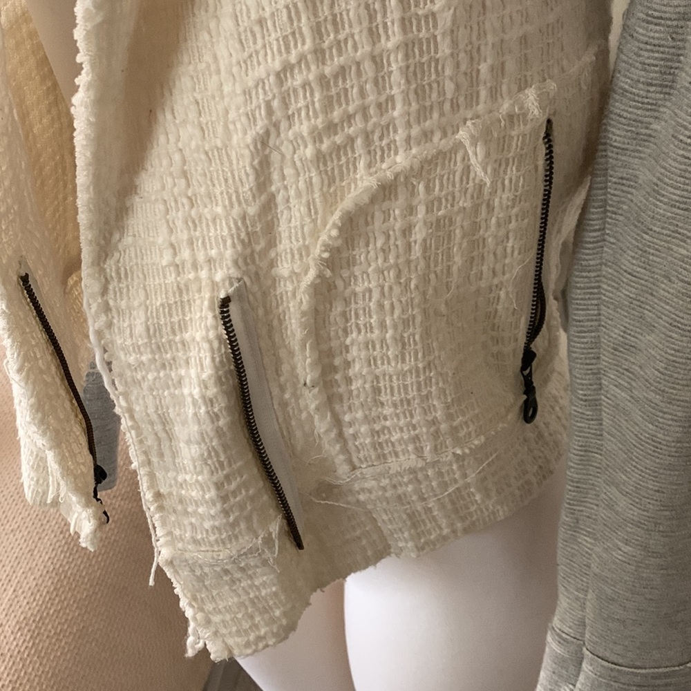 Beautiful Dolan jacket - Picture 3 of 12